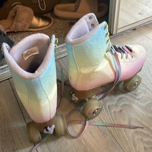 Women roller skates size 7.5-8.5